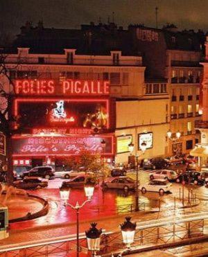 Pigalle Montmartre De 25 M2 - 2 Minutes De La Station Metro Pigalle - 2 Lits Simples Type Gigogne Pour 2 Personnes - Quartier Hypertouristique - Cabaret Moulin Rouge A 200 M, Cafe Aux Noctambules ,cabaret Chez Michou-restaurants-saunas Apartment Paris