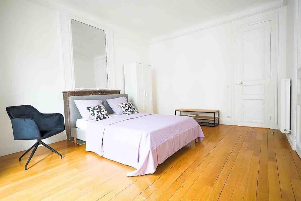 Apartment Avenue Des Champs-elysees, D'exception Paris