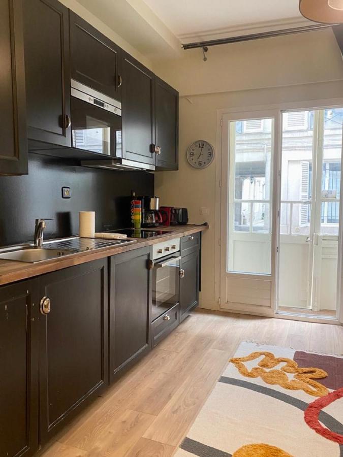 07 Flat Of Grand Boulevard Apartment Paris