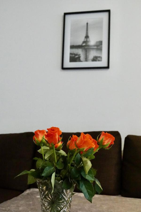 Charming Very Close To The City Center * Paris