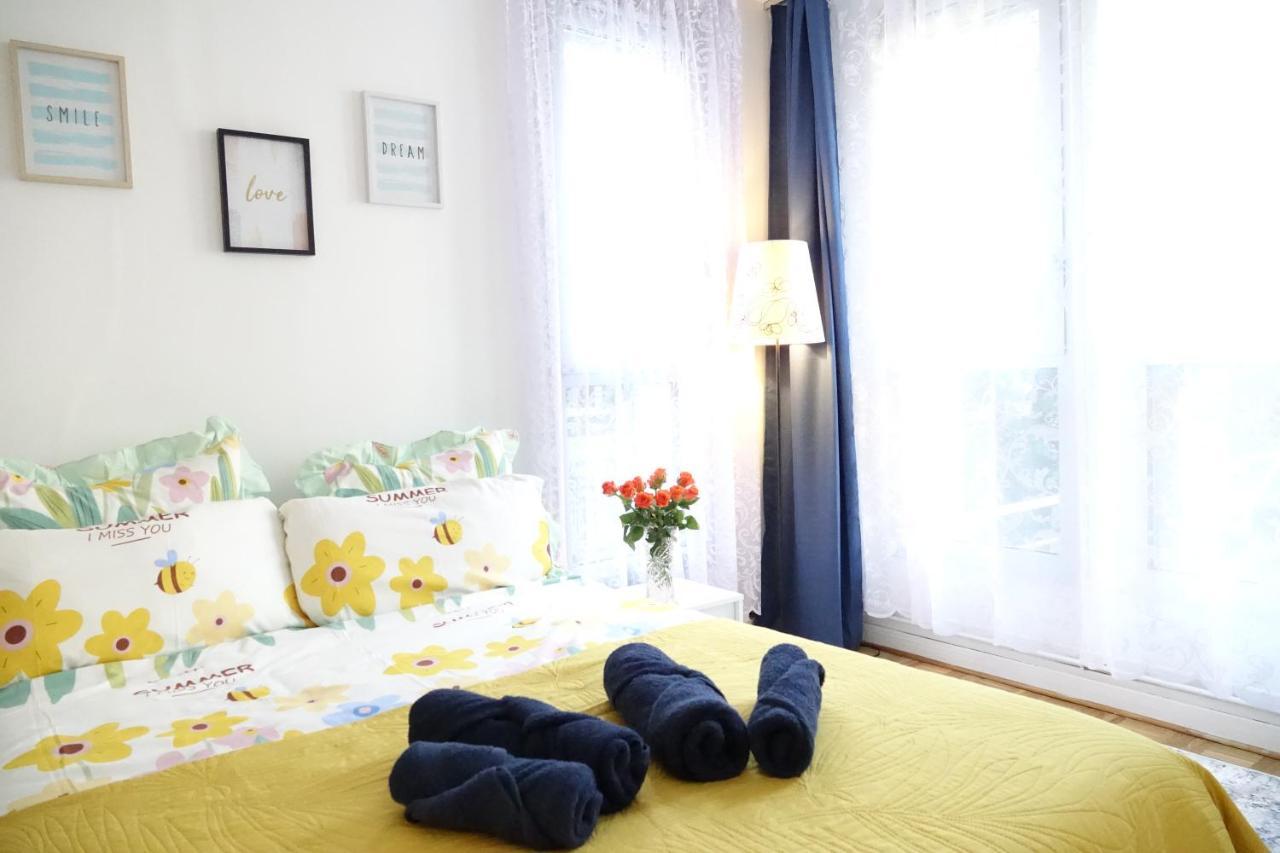 Charming Very Close To The City Center Apartment