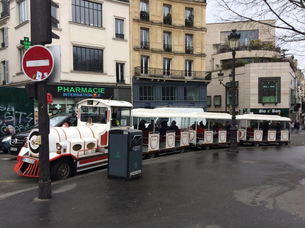 Apartment Pigalle Montmartre De 25 M2 - 2 Minutes De La Station Metro Pigalle - 2 Lits Simples Type Gigogne Pour 2 Personnes - Quartier Hypertouristique - Cabaret Moulin Rouge A 200 M, Cafe Aux Noctambules ,cabaret Chez Michou-restaurants-saunas