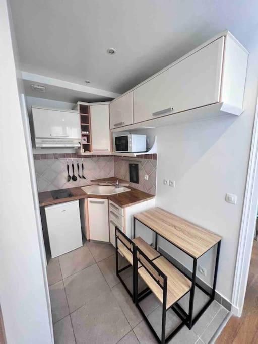 Super T2 Proche De Tour Eiffel Apartment Paris