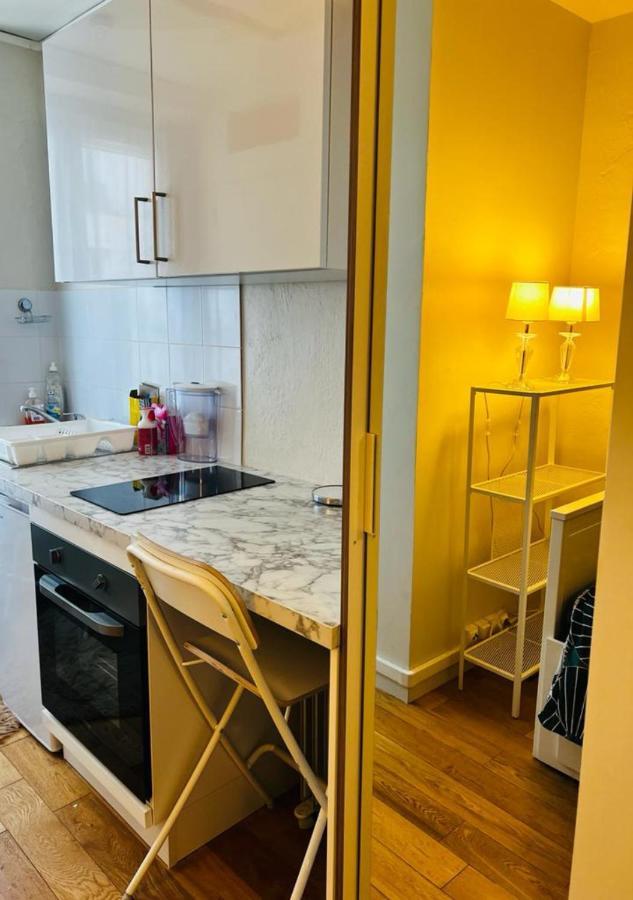 In The Middle Of Apartment Paris