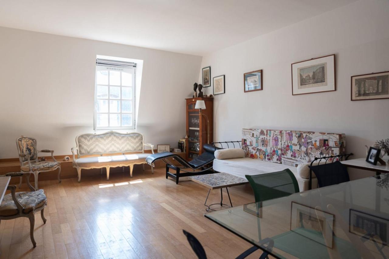Spacious Cocoon In The Marais Apartment Paris