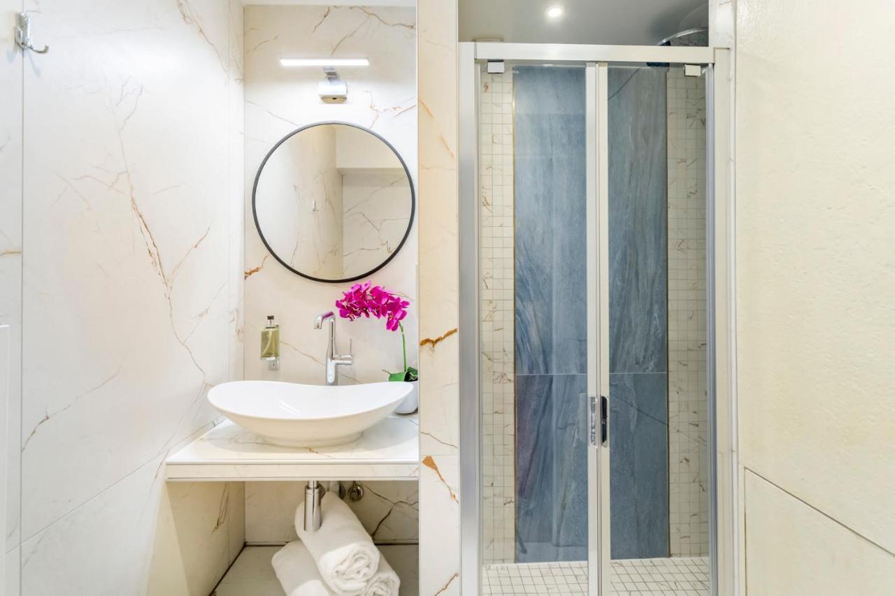Merveil - Luxury - Tour Eiffel - Bac Ii Apartment