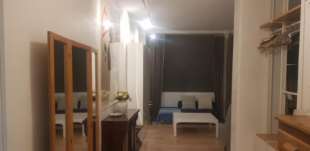 Aparthotel Charming Loft - Tour Eiffel/ Rue Cler Paris