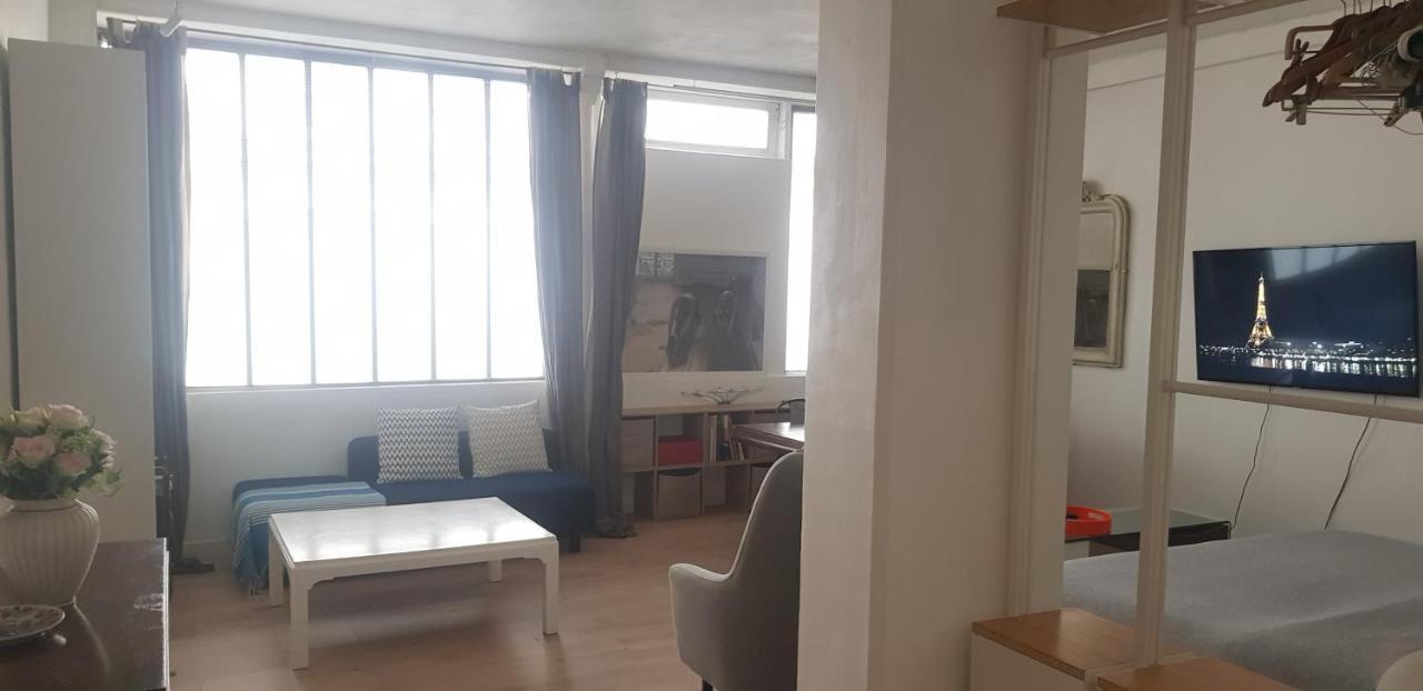 Charming Loft - Tour Eiffel/ Rue Cler Aparthotel 3*