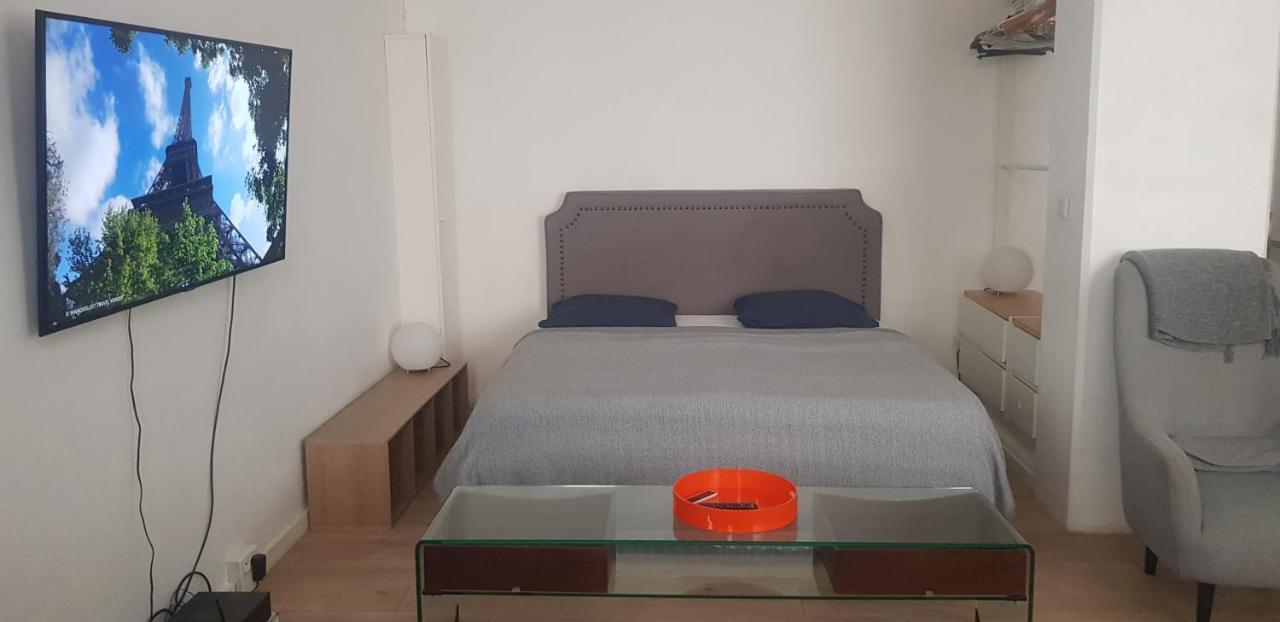 Charming Loft - Tour Eiffel/ Rue Cler Aparthotel Paris