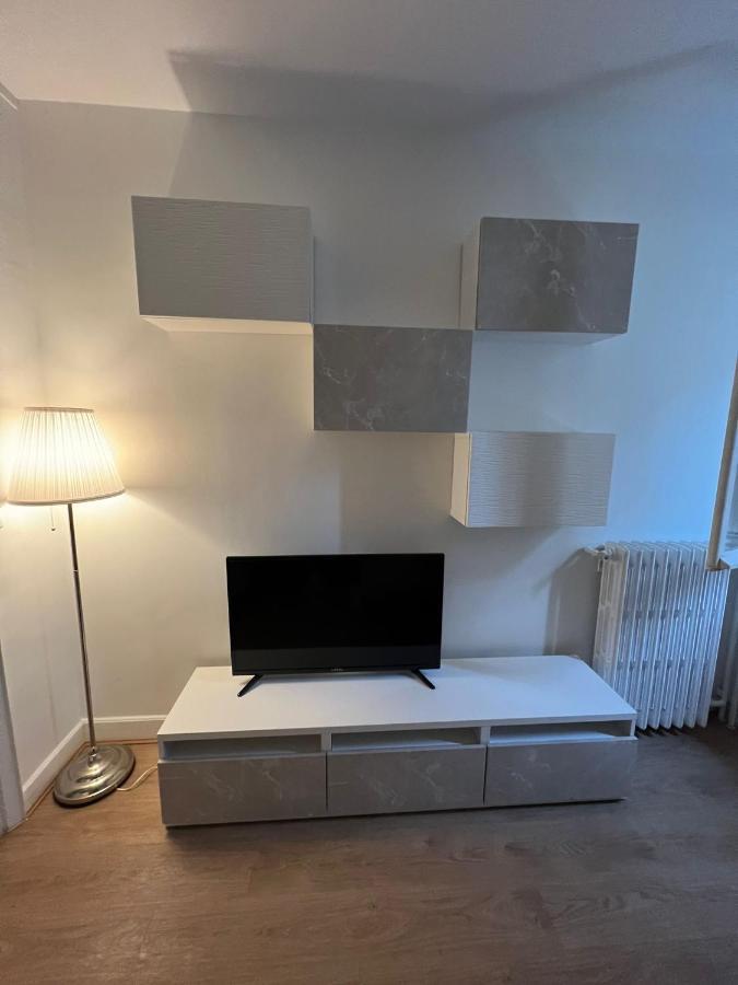 Cozy Studio Tour Eiffel Apartment
