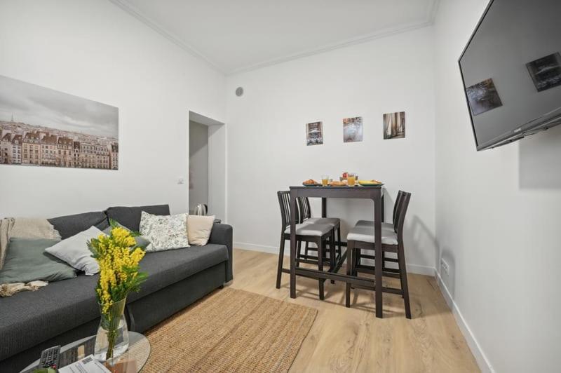 Appartement 14e ,cosy 2 Pieces Renove Paris