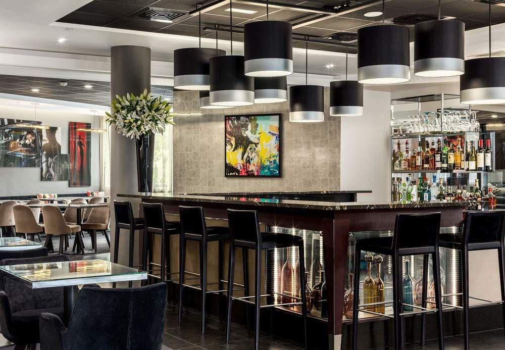 Ac Porte Maillot Hotel 4*
