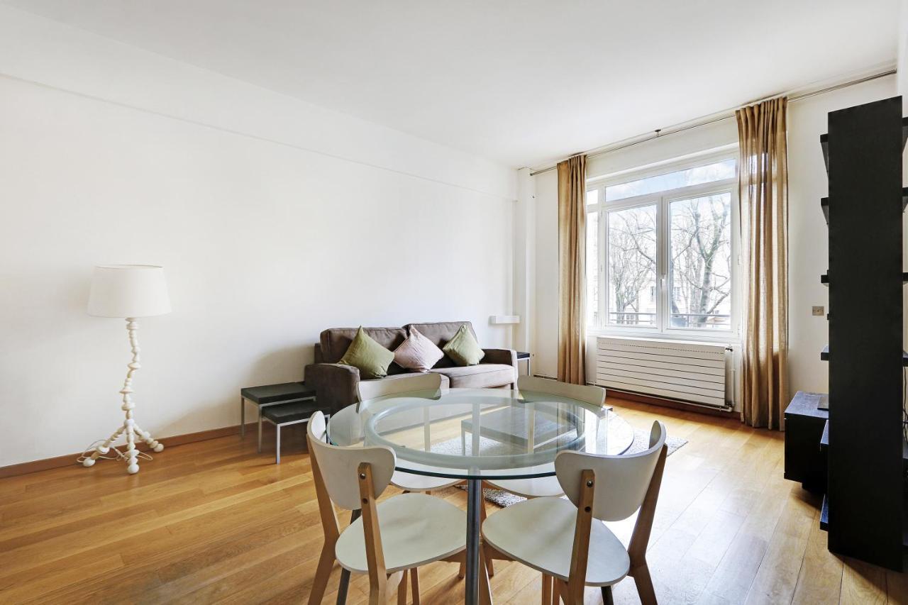 Pick A Flat's In Champs Elysees - Avenue Franklin Delano Roosevelt Apartment Paris