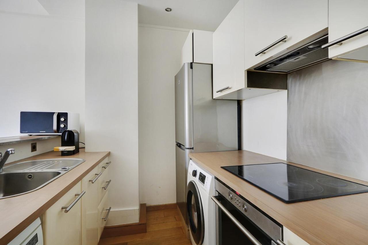 Pick A Flat's In Champs Elysees - Avenue Franklin Delano Roosevelt * Paris