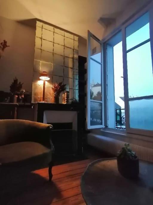 Appartement Avec Vue Exceptionnelle A Montmartre.