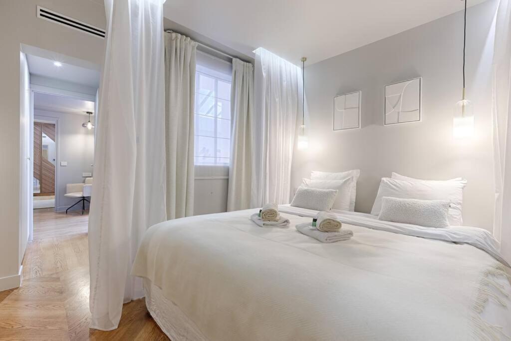 Mykeypers Incredible Luxury Flat 2br/6p - Champs-elysees Apartment Paris