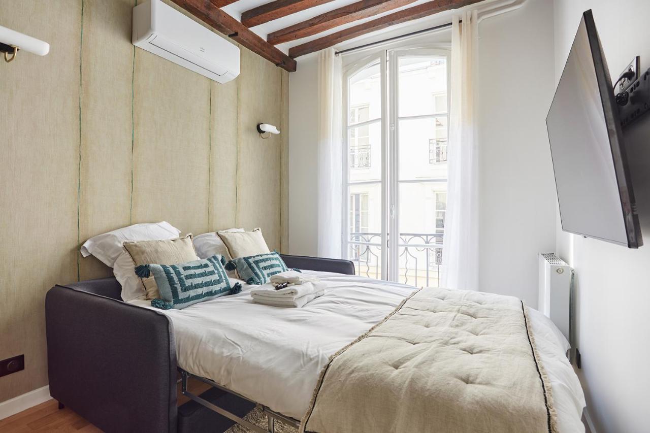 Center Of By Prestige Paris