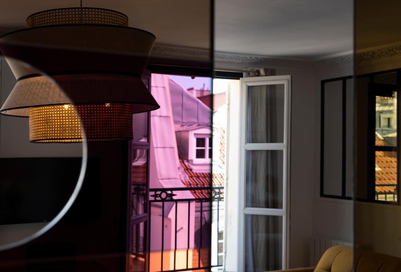 Un Autre Regard * Paris