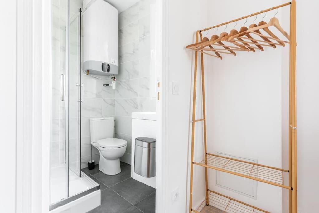 Appartement Lumineux Est - Serurier Paris