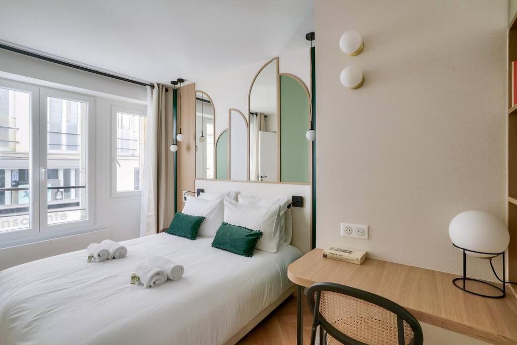 Amazing For 6 In The Center Of Apartment Paris