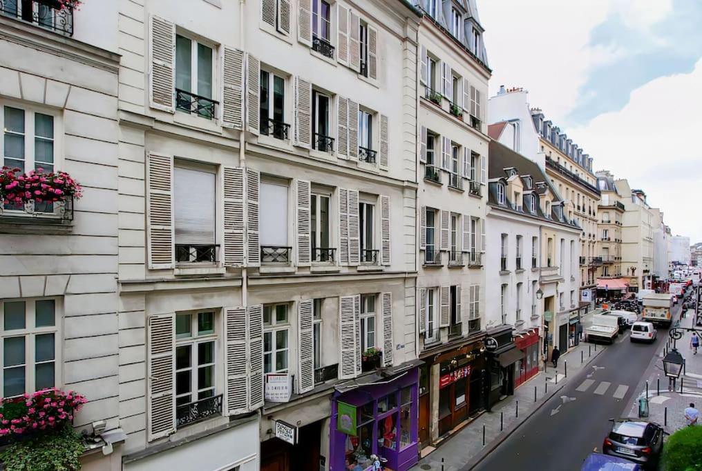Apartment Unforgettable In The Heart Of Paris