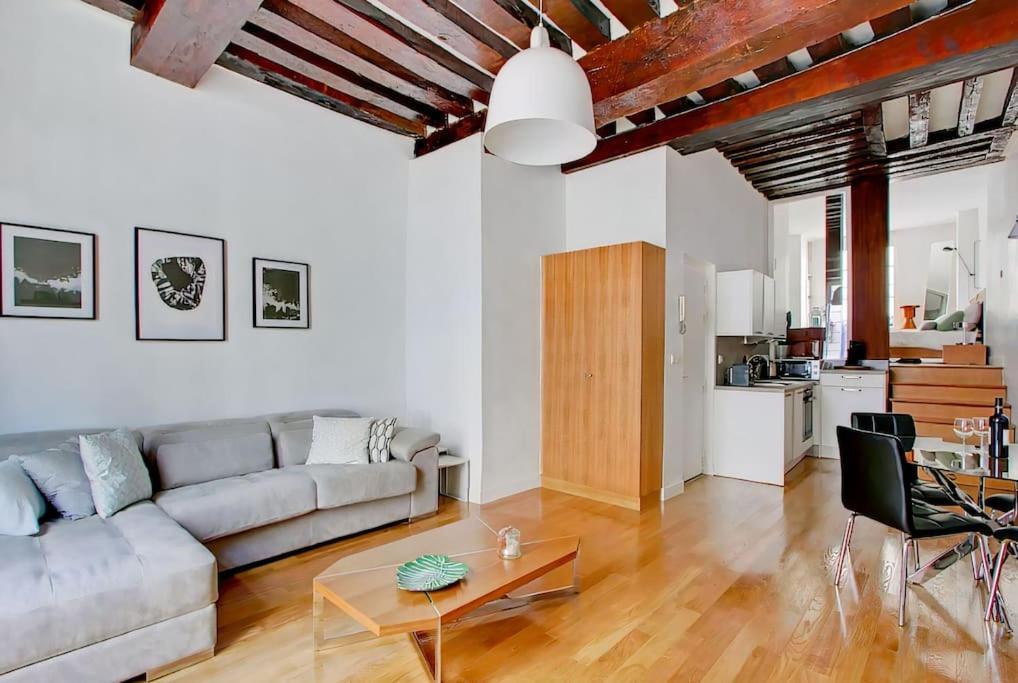 Unforgettable In The Heart Of Apartment Paris