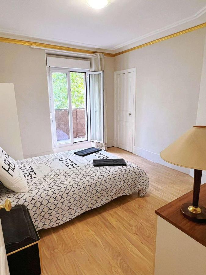 Cozy Haven Near Place De Nation Apartment