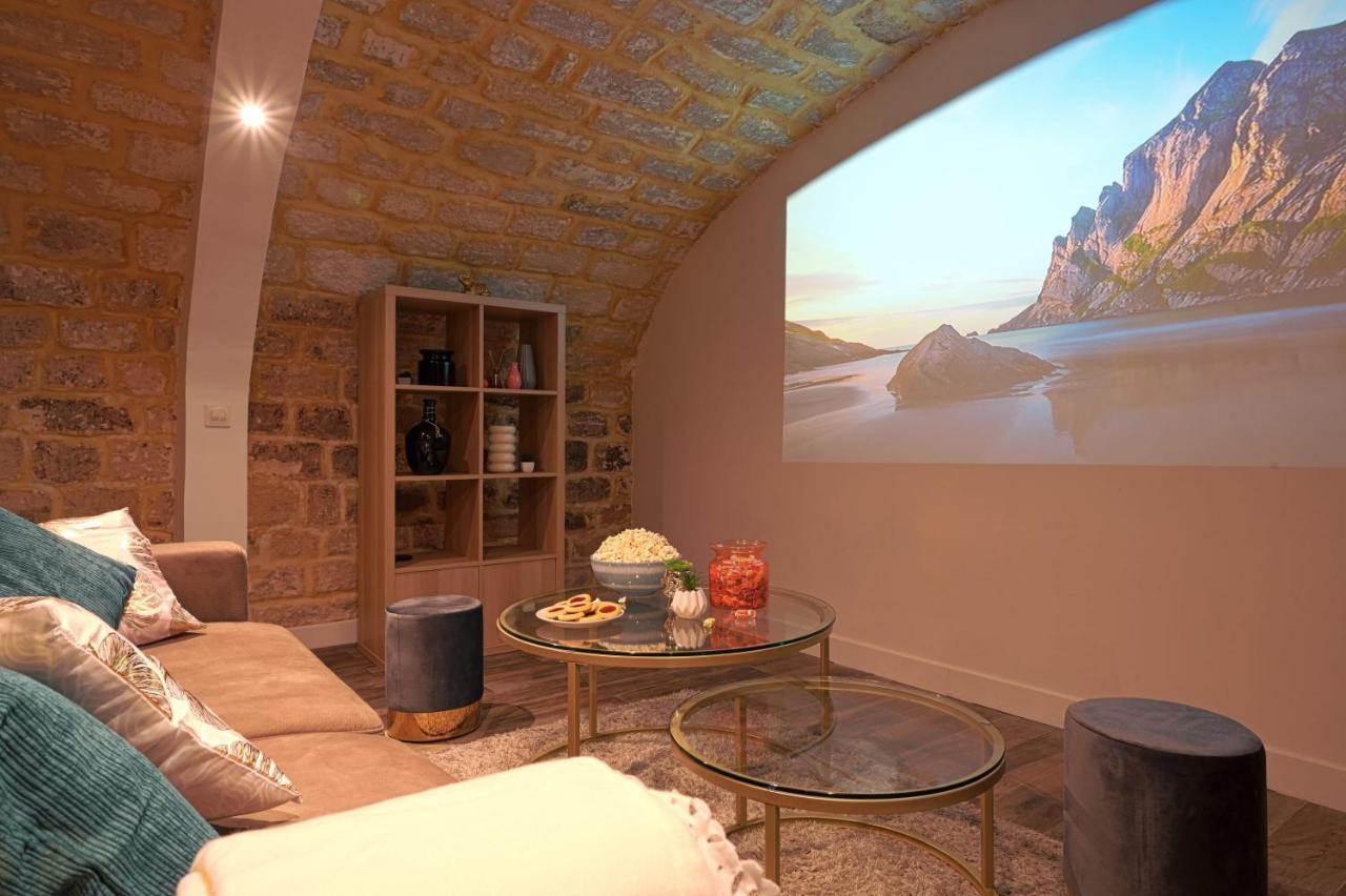 Appartement Huge 2 Floor With Theatre Paris