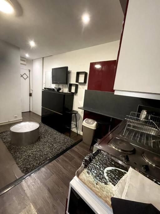 Magnifique Studio Champs-elysee Apartment Paris