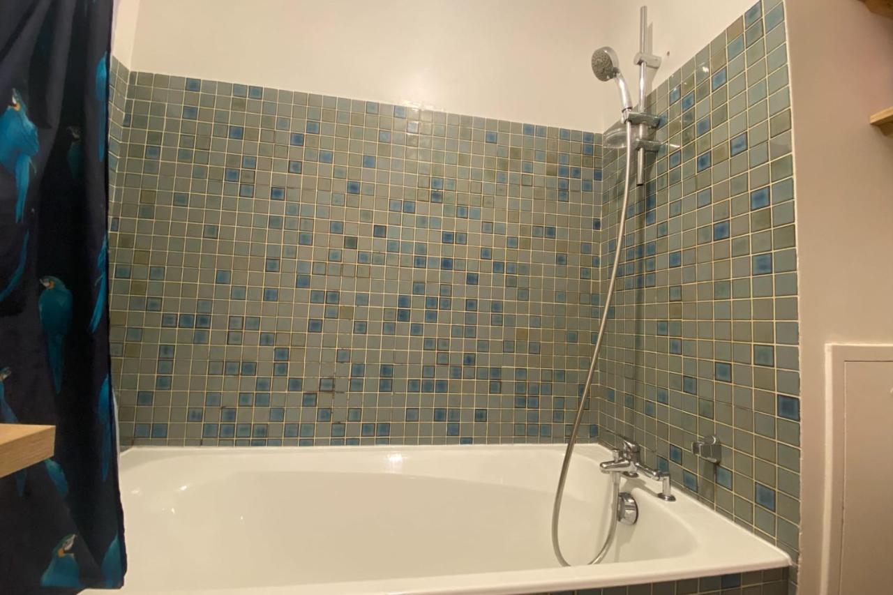 A Cosy Gem 2 Steps From The Sacre-coeur Apartment