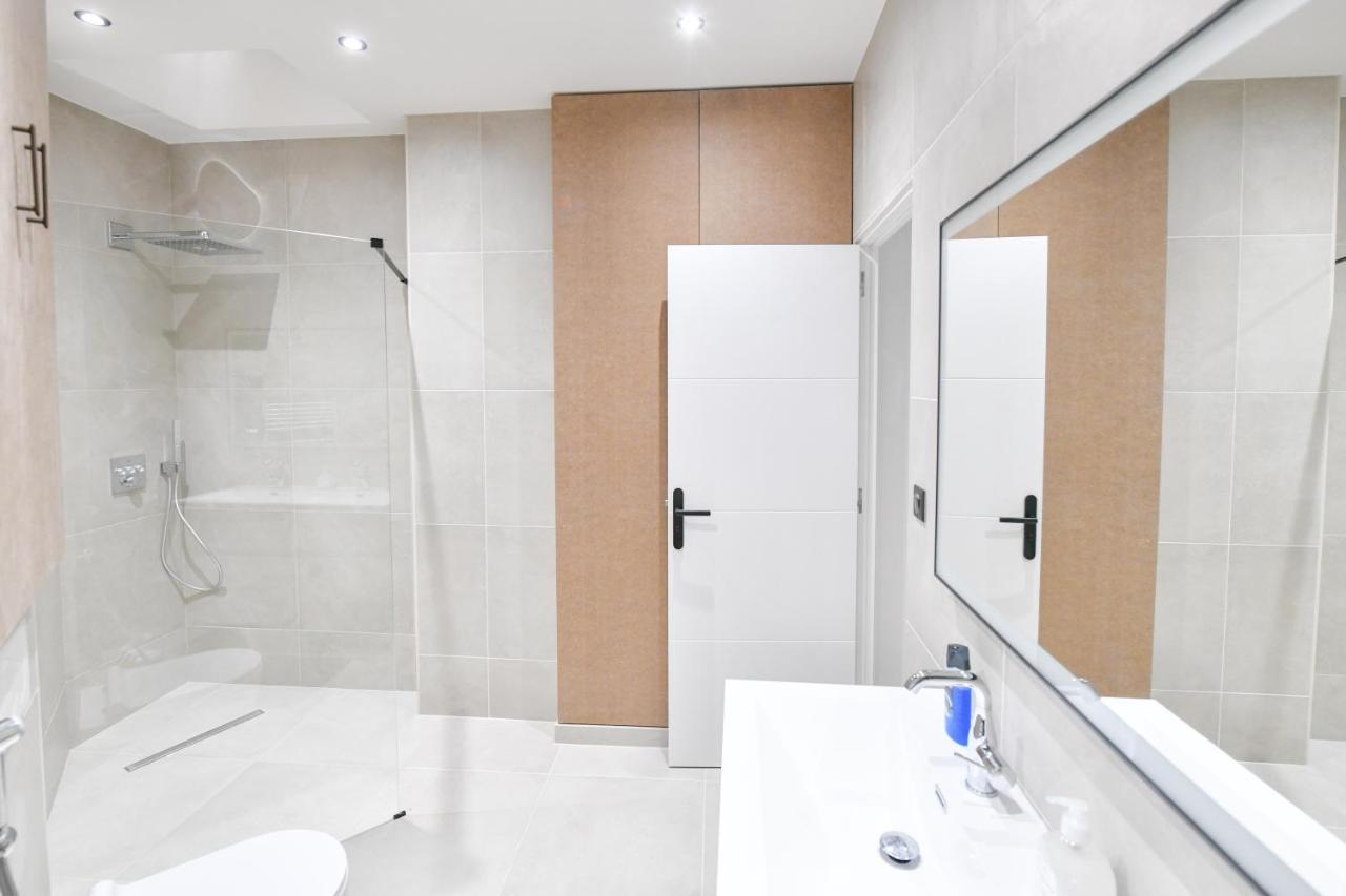 Appartement Le Charme De Montmartre - Patio Prive-sacre-coeur - Parking Gratuit - Metro Anvers Paris