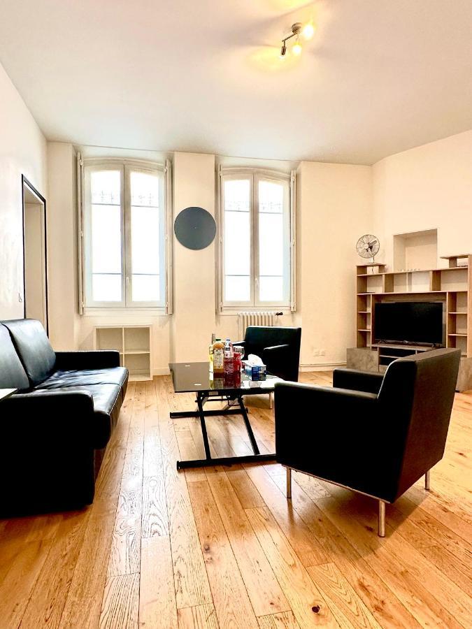 Champs Elysees 3 Appartement *