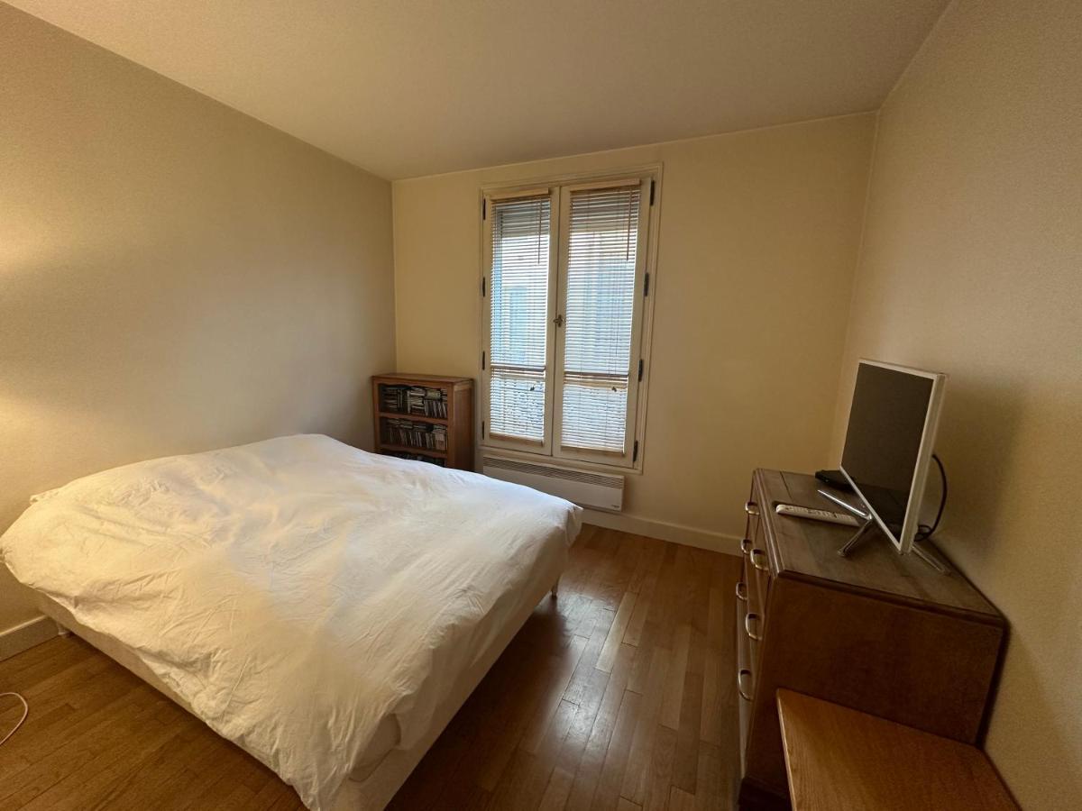 70 Sqm In 75008 *