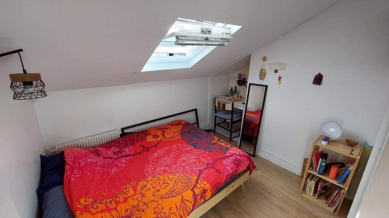 2 Bedrooms Stylish Duplex Near Montmartre & Moulin Rouge Holiday home *
