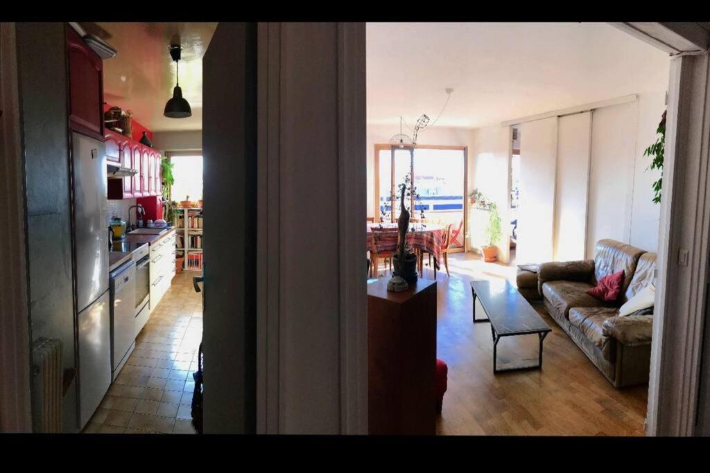 Le Charme De Montmartre A Ciel Ouvert Apartment Paris