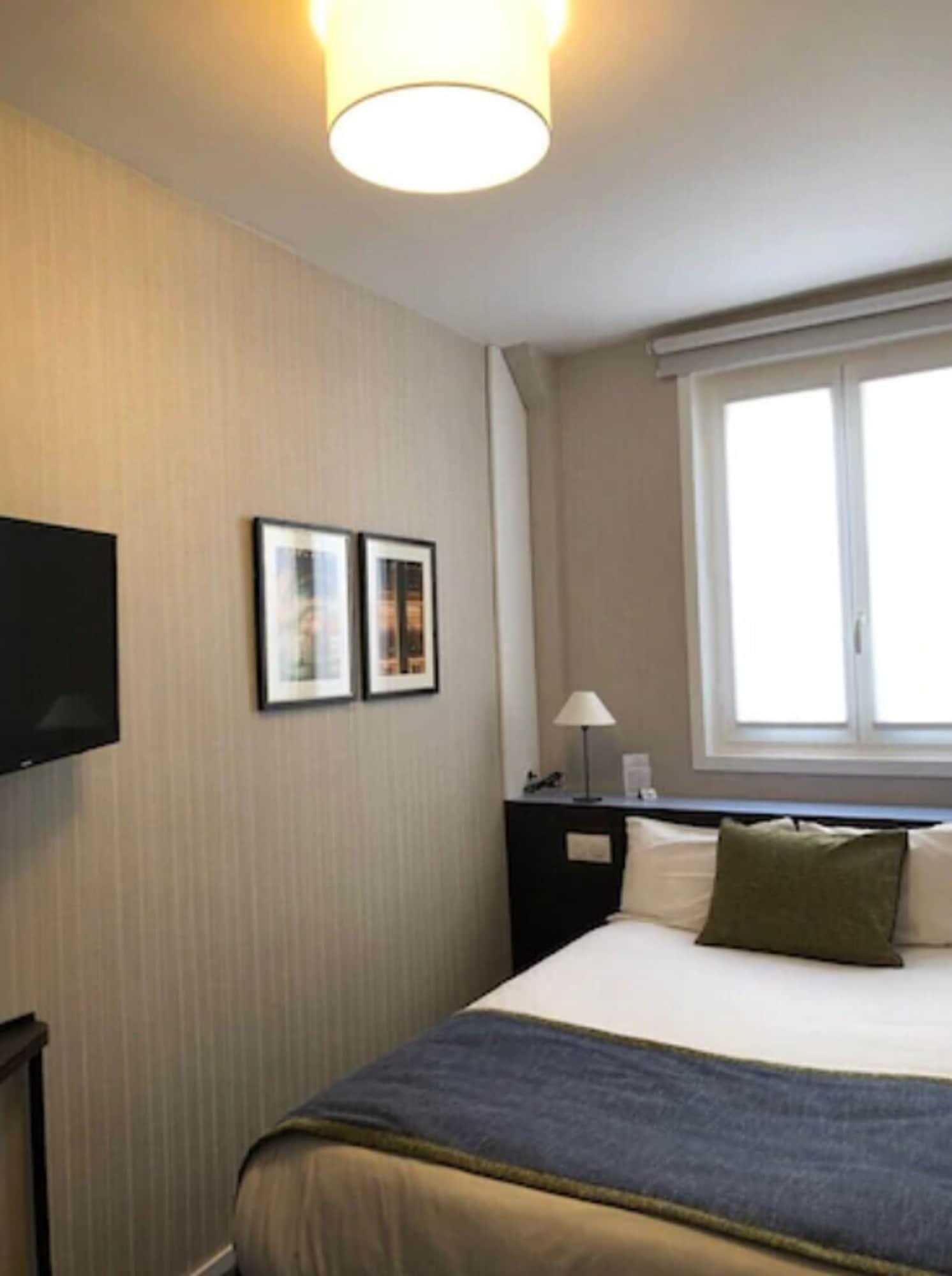 Charing Cross Hotel Paris