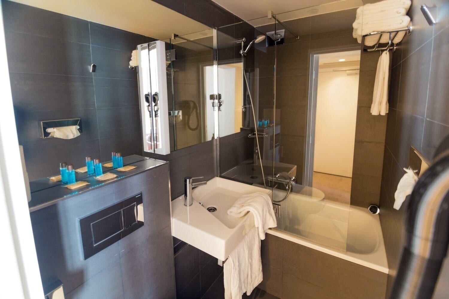 Charing Cross Hotel 3*