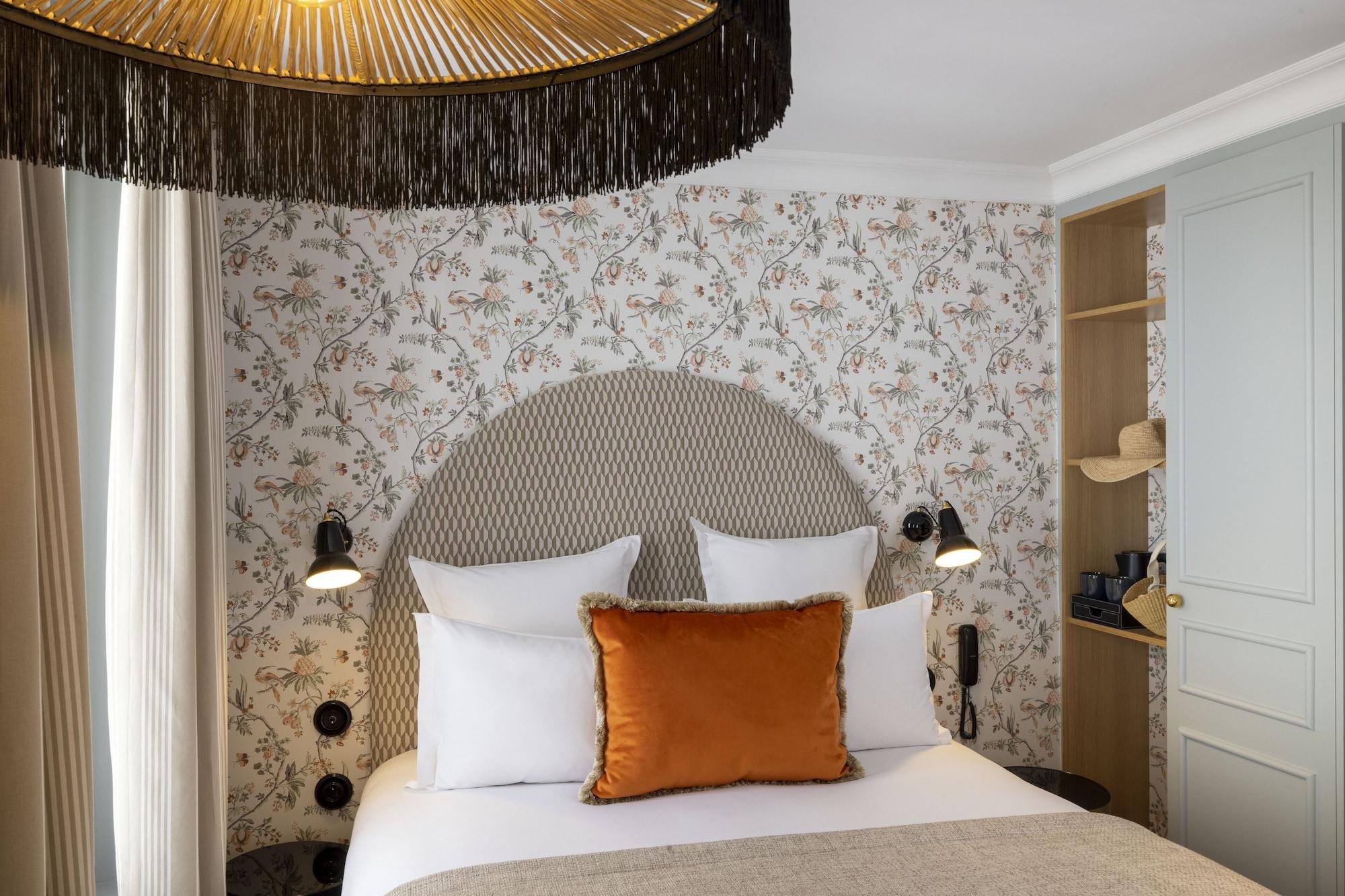 Bloum Hotel