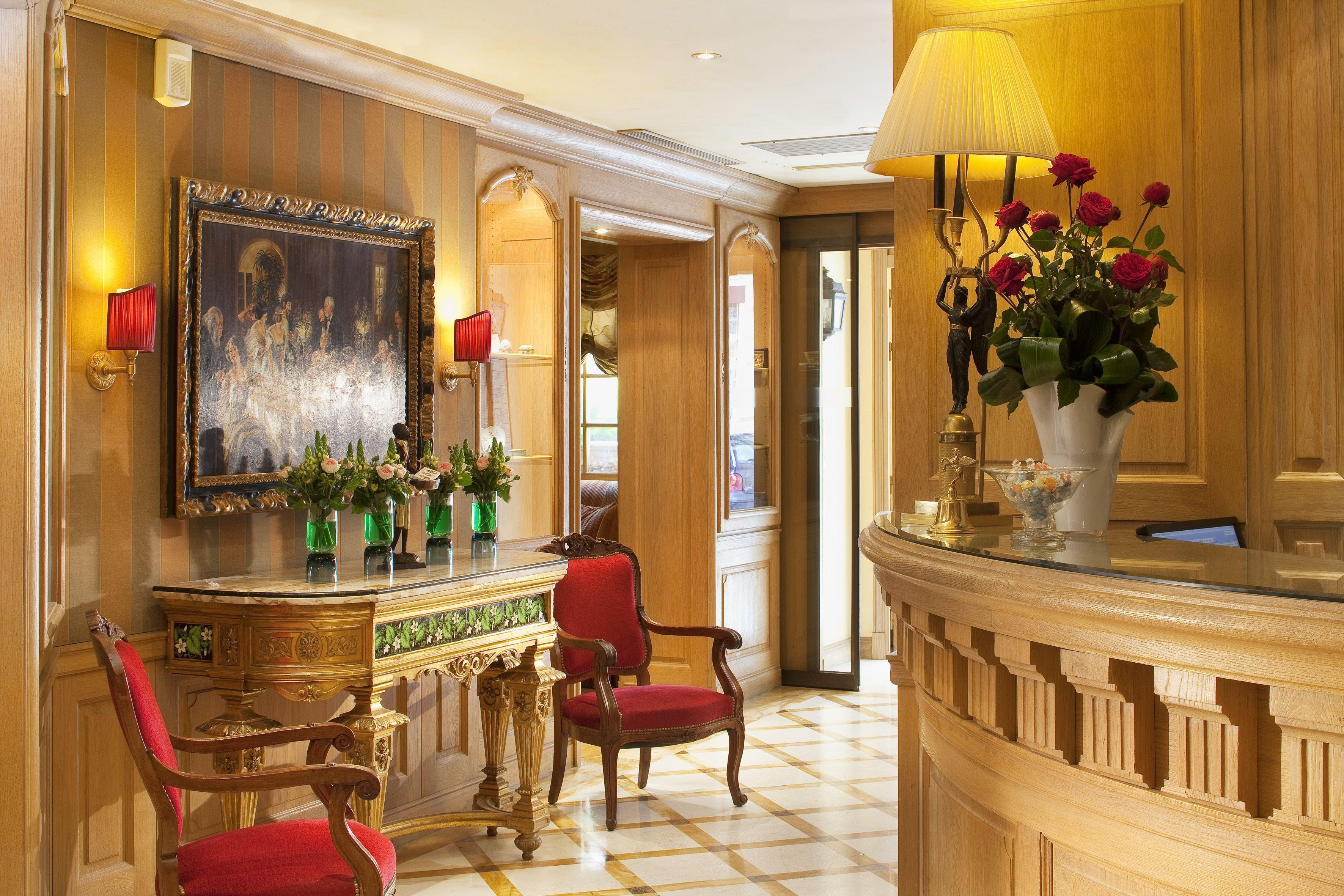 Chambiges Elysees Hotel