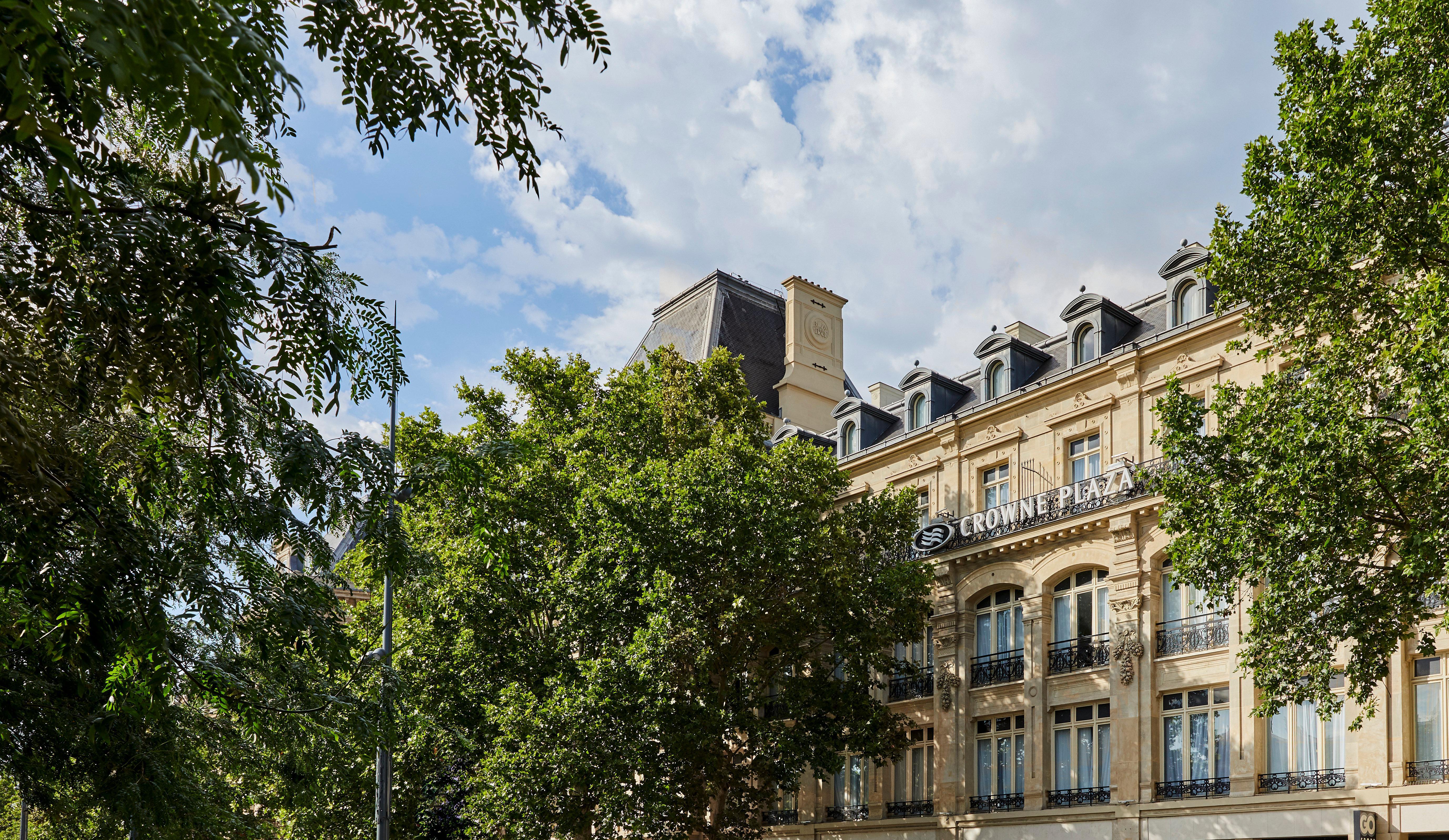 Crowne Plaza Republique By Ihg Hotel