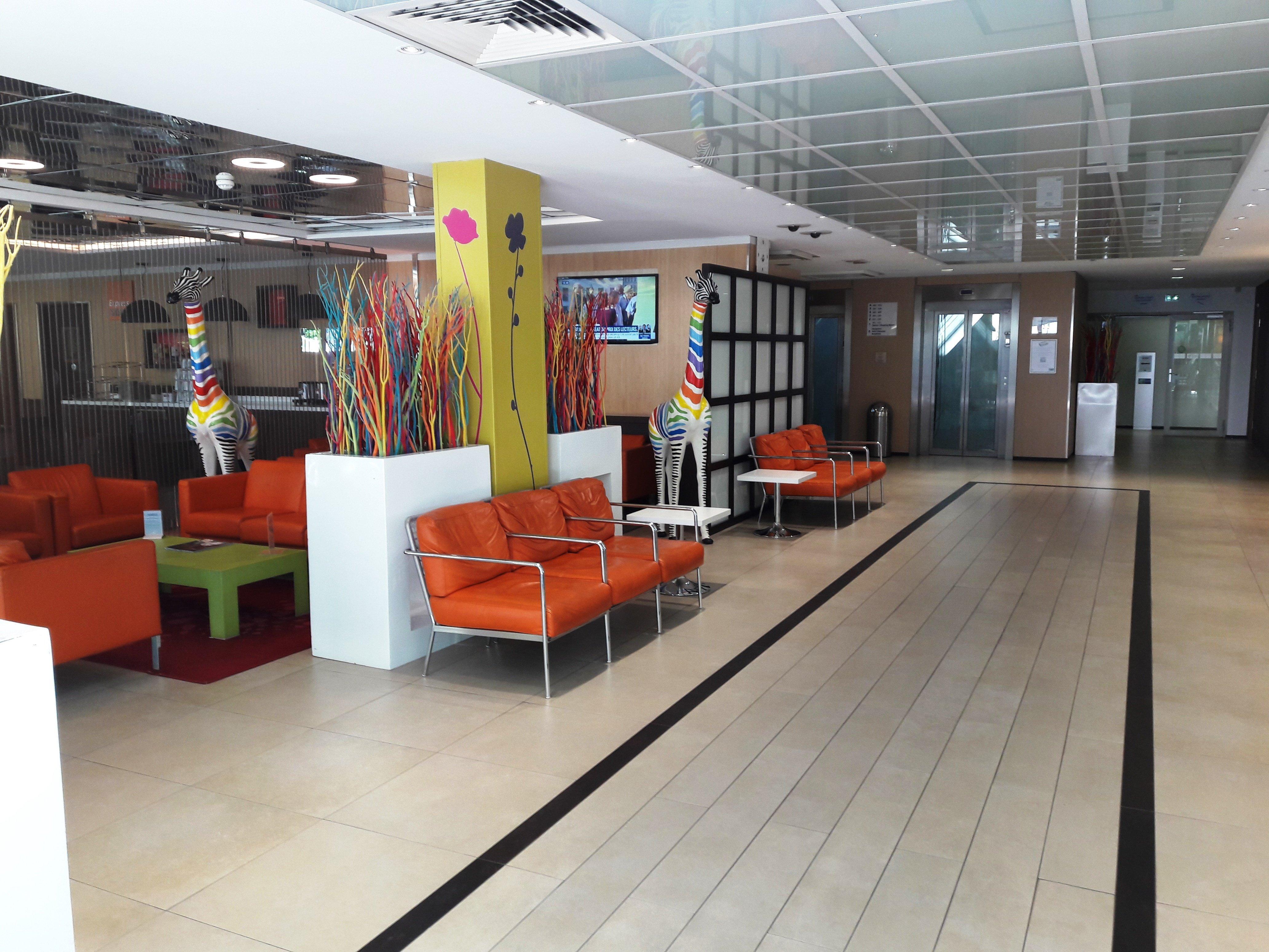 Express Paris-canal De La By Ihg