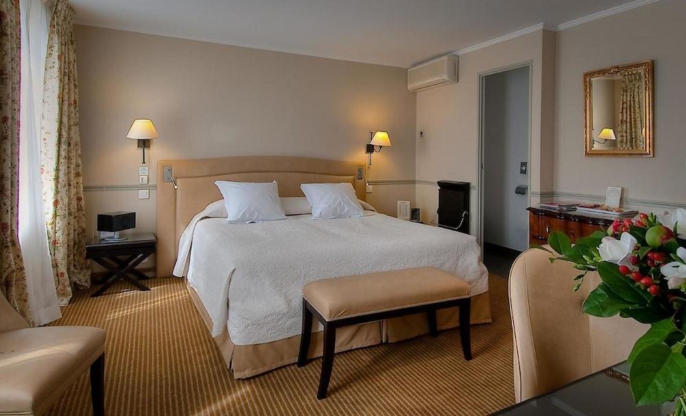 Relais Bosquet Paris