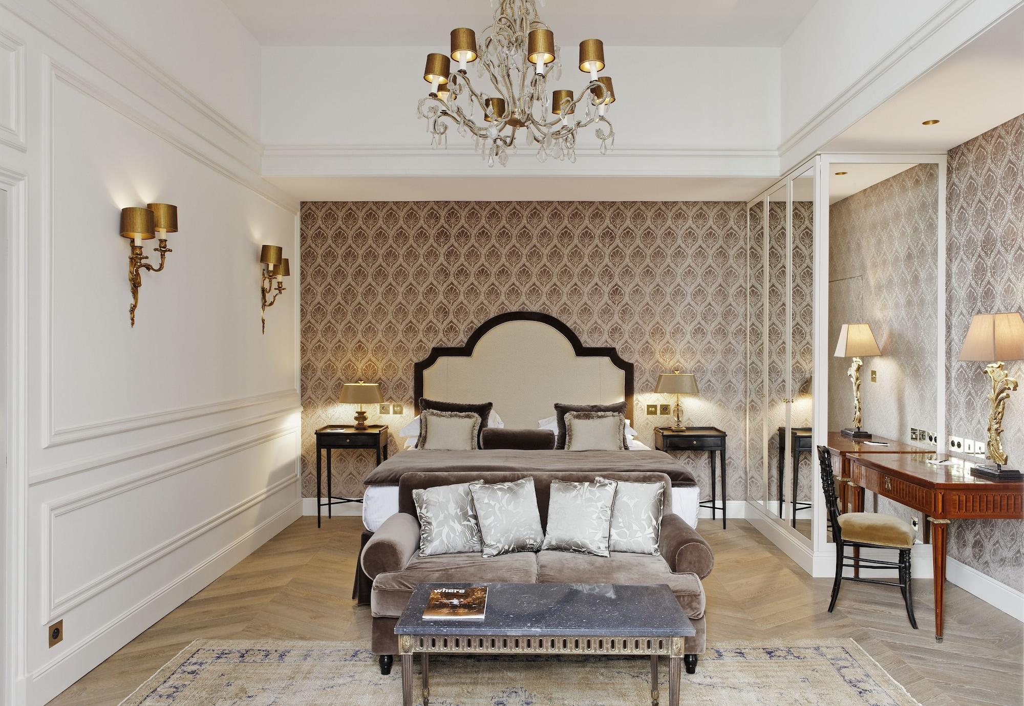 Hotel Relais Christine Paris