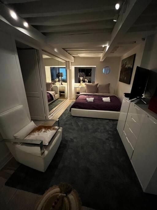 Avec Cachet Arc-de-triomphe Apartment