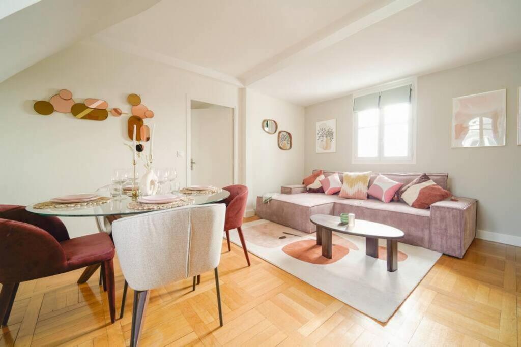 Apartment Haussmannien 16eme Arrondissement - Ii