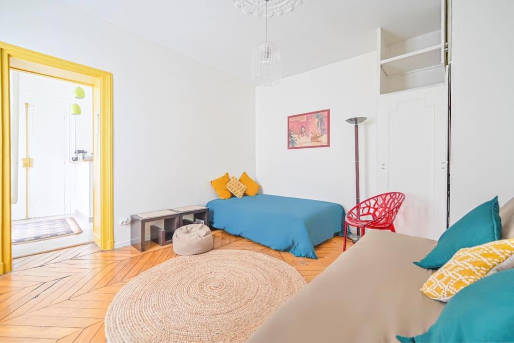 Radiant Flat - Spacious Studio - Marais Paris