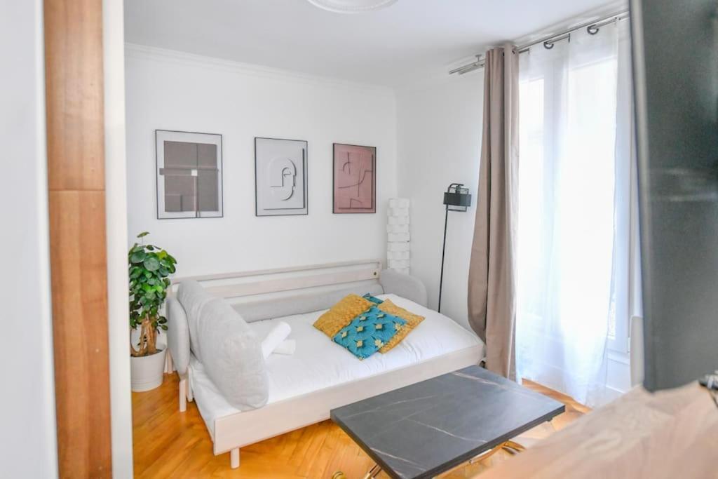 Le Refuge - Studio, Jardin Luxembourg, Montparnasse Apartment