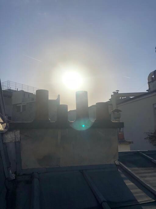 Loft Sous Les Toits En Plein Coeur De Montmartre! Apartment