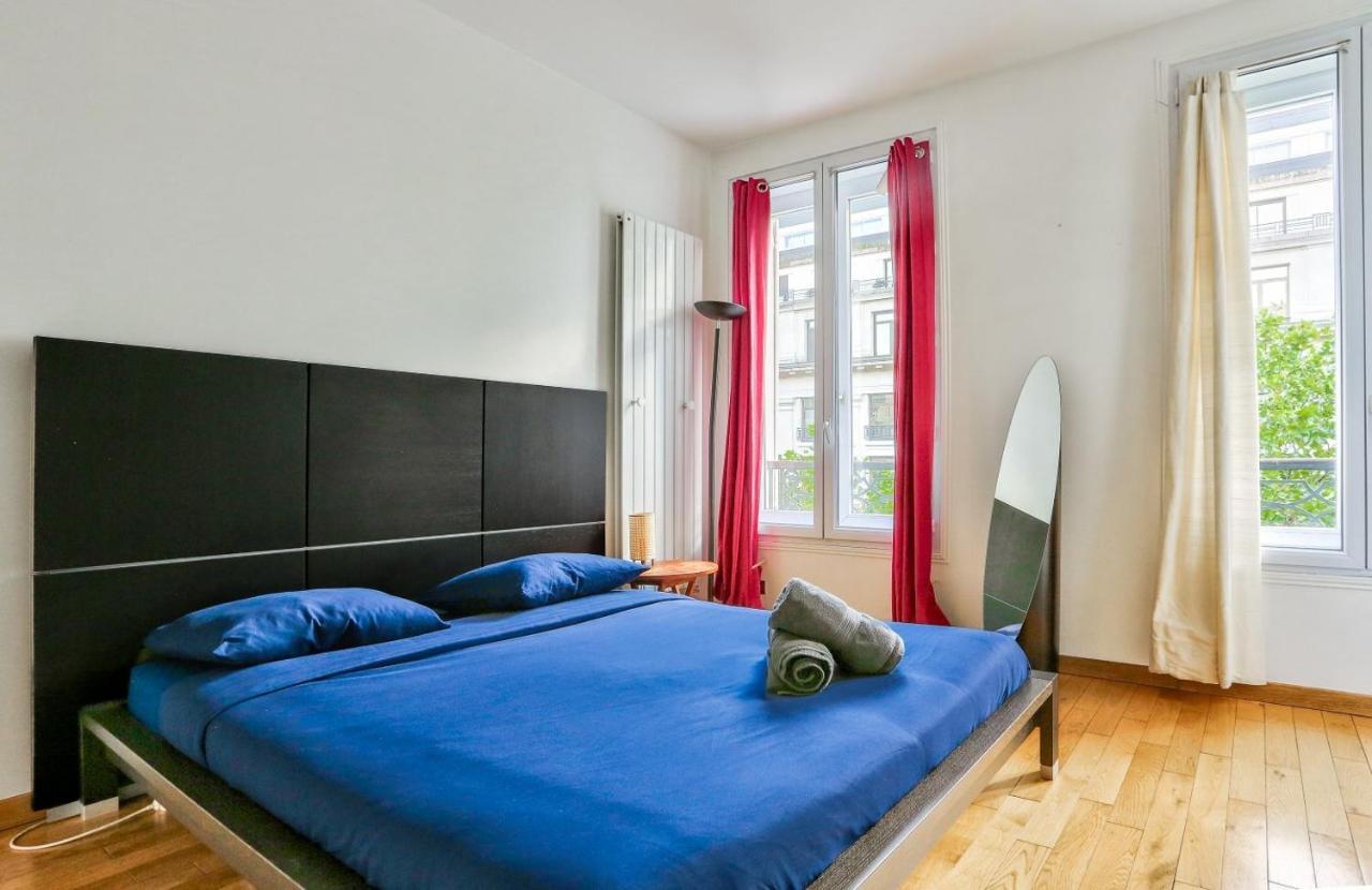 Quartier Champs-elysees 4 Free Netflix *