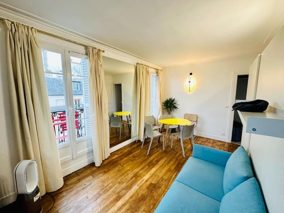 Appartement « lescostreet » Les Halles : Vue Tour Eiffel *